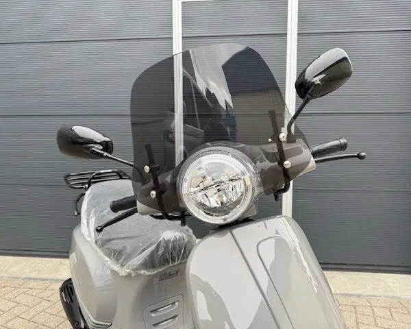 WINDSCHERM LAAG BLACK BTC Riva, AGM VX50, La souris Vespelini Sourini, Senzo RivaLux, DJJD Cashmire, GTS Toscana