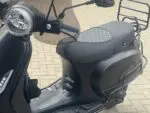 Zadel Buddyseat Zwart LUXE met ruit motief Italian Design BTC Riva, IVA Lux, AGM VX50, La Souris Vespelini Sourini, GTS Toscana Senzo Riva Lux 6