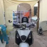 Pare-brise rétro pour scooter haut *Fumé* teinté AGM Fosti BTC La Souris Senzo IVA Enz (qualité A) - Image 4