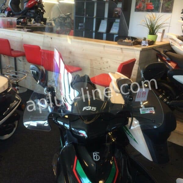 Windschutzscheibe ISOTTA BTC F35 F22 / BTC JOG /R8 / PEUGEOT V-CLIC