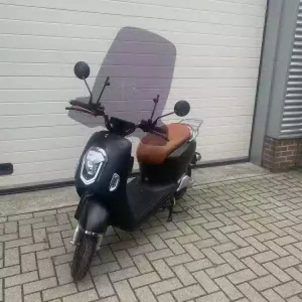 Windscherm-live-Q-crystal-300x300