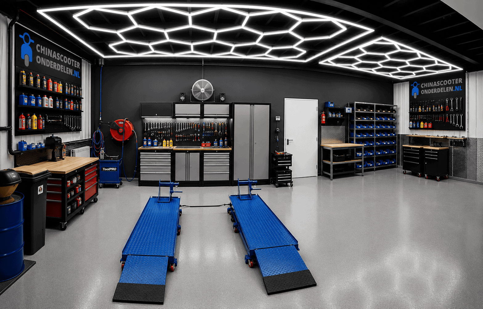 Taller de repuestos para scooters en China