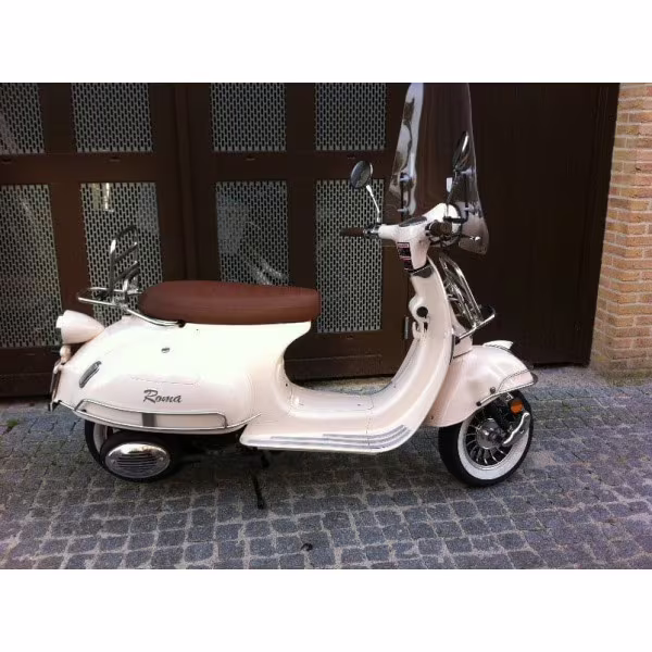 Windscherm hoog BTC Roma. VOM Rome. Agm Vintage. Emco Nova. Razzo torino. Vespa Look / Merk Isotta ,made in Italy